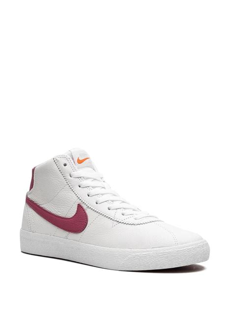 bruin witte nike tech|Nike sb bruin herringbone.